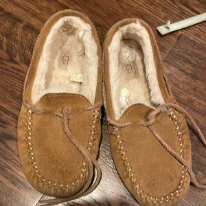 Ugg slippers size 2